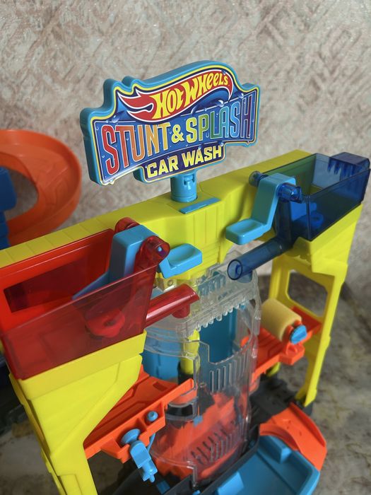 Трек Хот Вилс (Hot wheels) car wash
