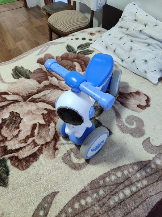 Дитячий балансувальний велосипед біговел