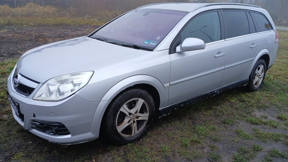 Opel Vectra C lift  maska Klapa zderzak