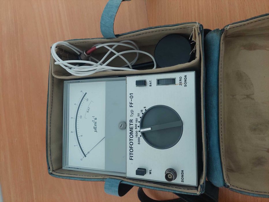 Retro Fitofotometr FF-01 – Unikatowy sprzęt pomiarowy PRL