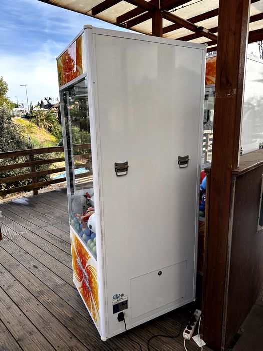 Maquina grua arcade usada