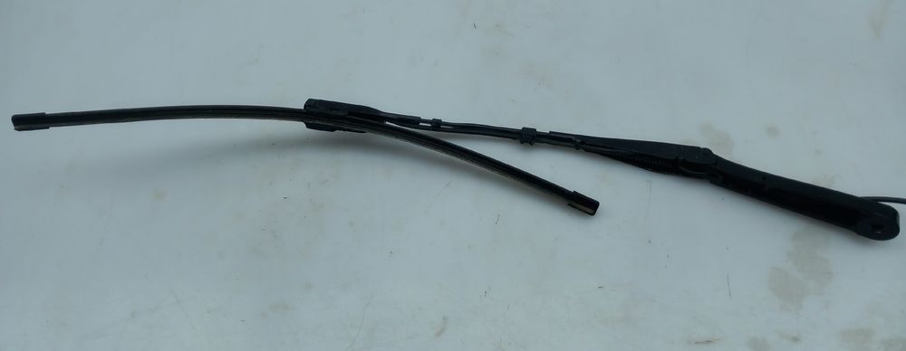 Haste / braço de escova limpa vidros frente esquerda PEUGEOT 308 SW II