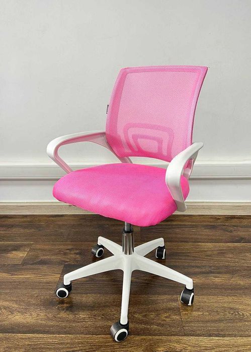 розпродаємо столи,стелажі,крісла,тумби,шафи,стільці комоди полиці