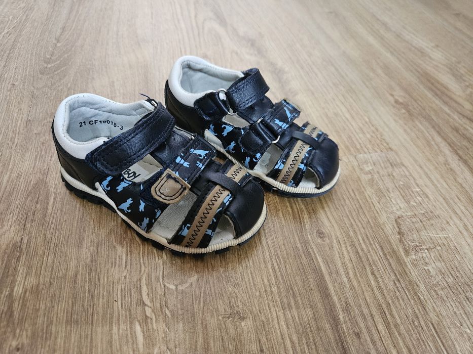 Sandały chłopięce rozm. 21
