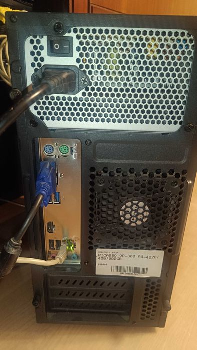 Komputer stacjonarny dysk 500GB. Win.10