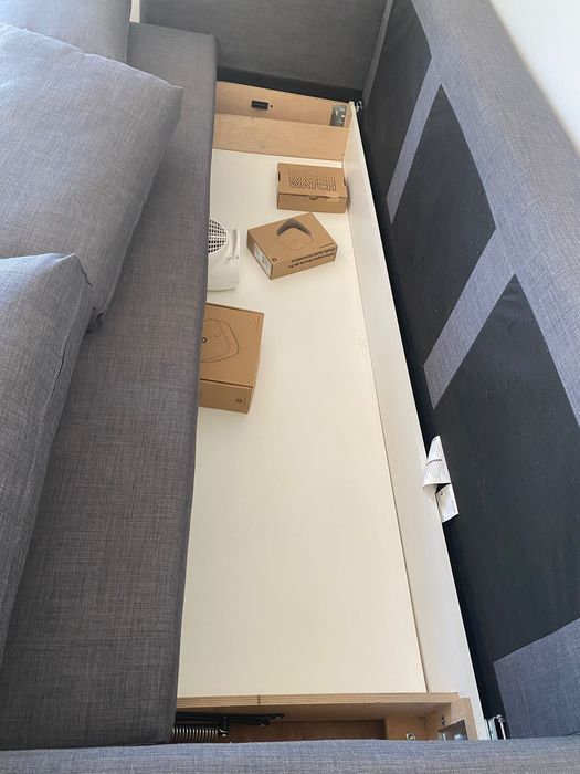 Sofá cama, 3 lugares em ótimo estado!