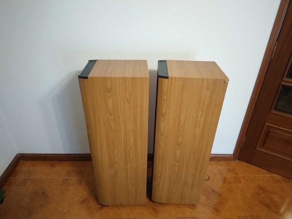 Par colunas Hi-Fi Jamo Classic 10