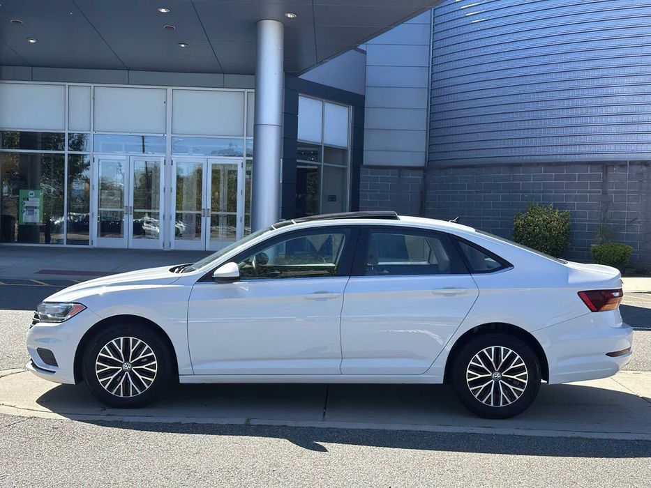 Volkswagen Jetta      2018