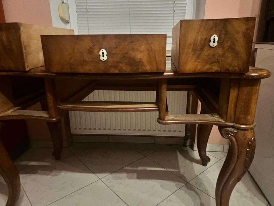 Biurko z 3 szufladami - antyk