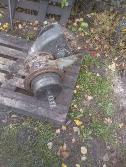 Zwolnica c 360 prawa