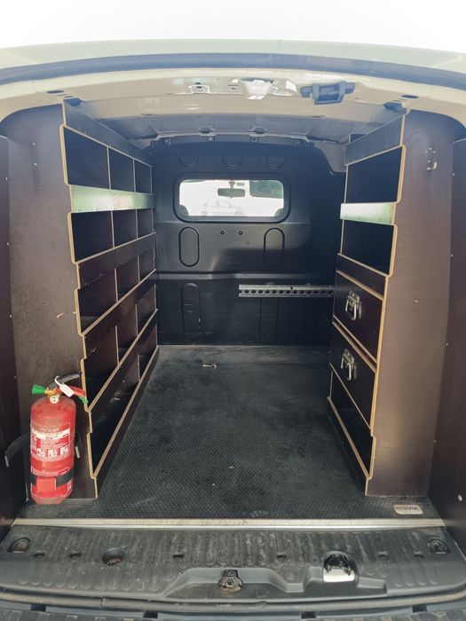 Moveis para carrinha