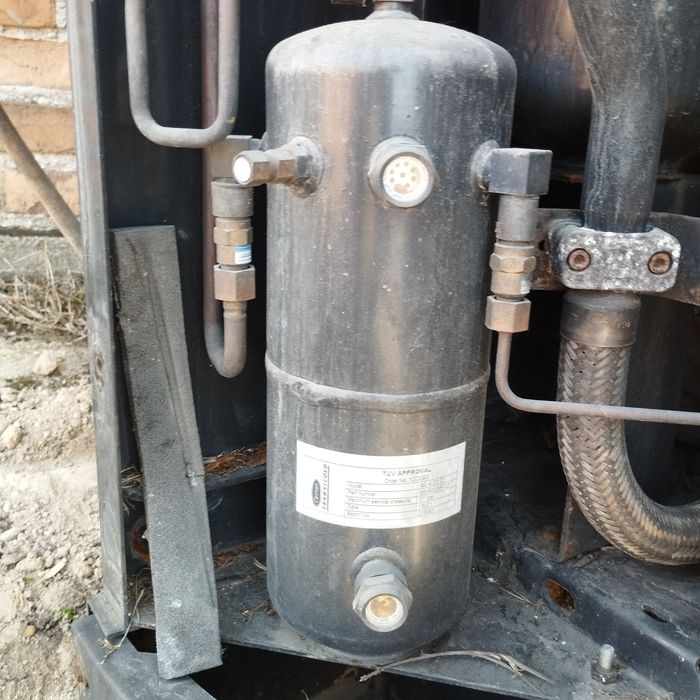 Carrier Maxima zbiornik freonu