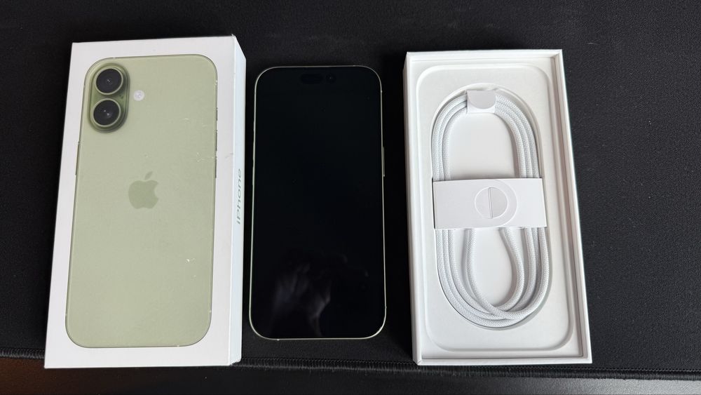 Iphone 17 green 256 gb
