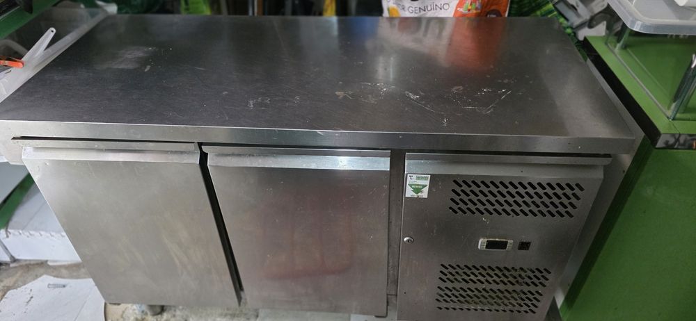 Recheio de loja para venda