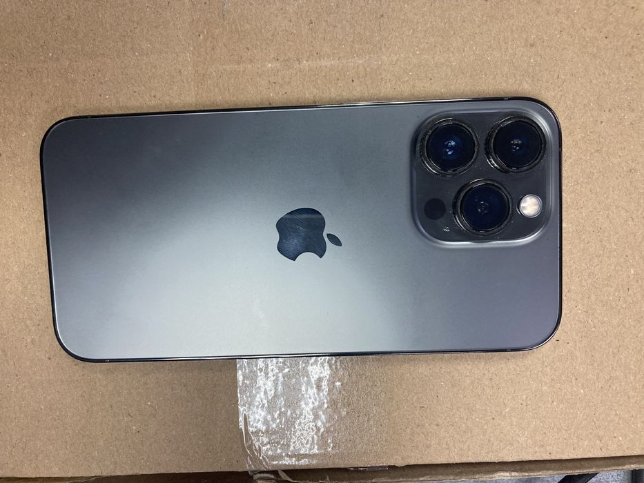 Корпус iphone 13 pro ідеал