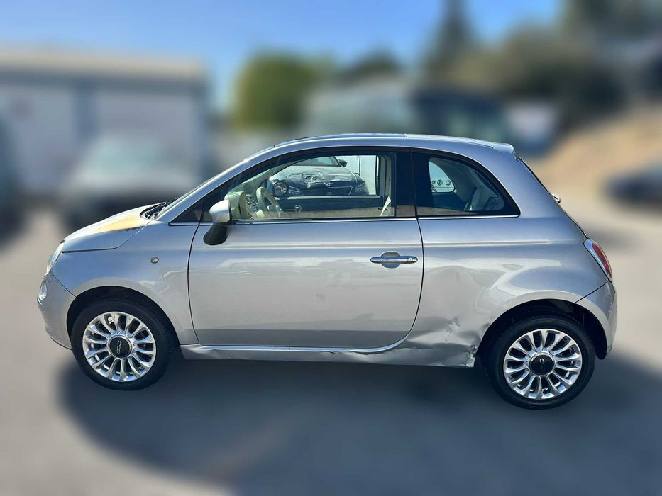 FIAT 500 Hatchback 1.3 D Multijet 75 cv de 2009 Salvado