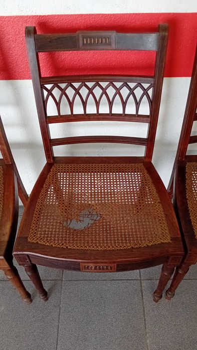 Conj 4 Cadeiras com Assento em Palhinha - para restauro