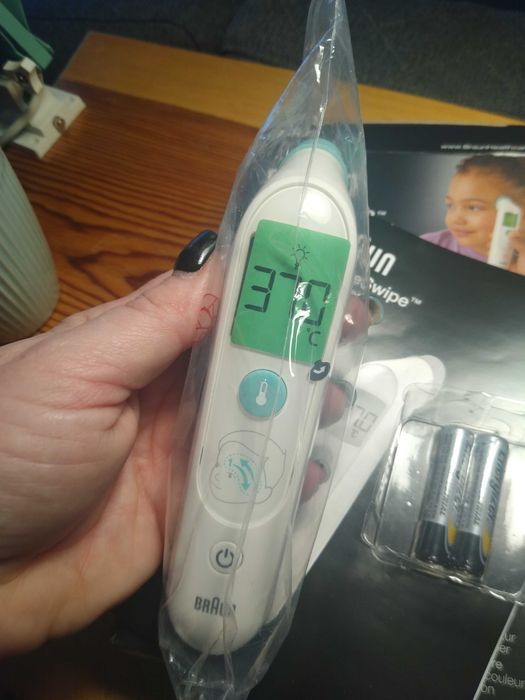 Braun TempleSwipe Termometr czołowy BST200