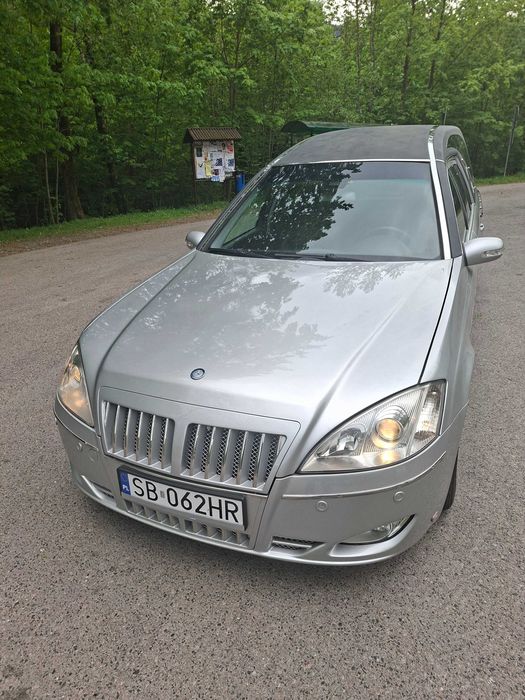 Karawan pogrzebowy Mercedes Benz