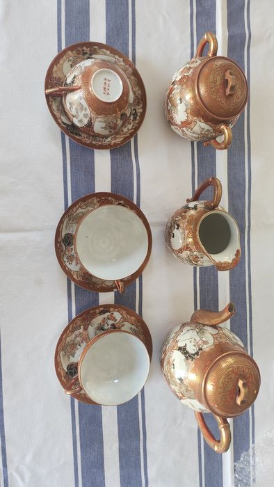 Serviço de chá de porcelana