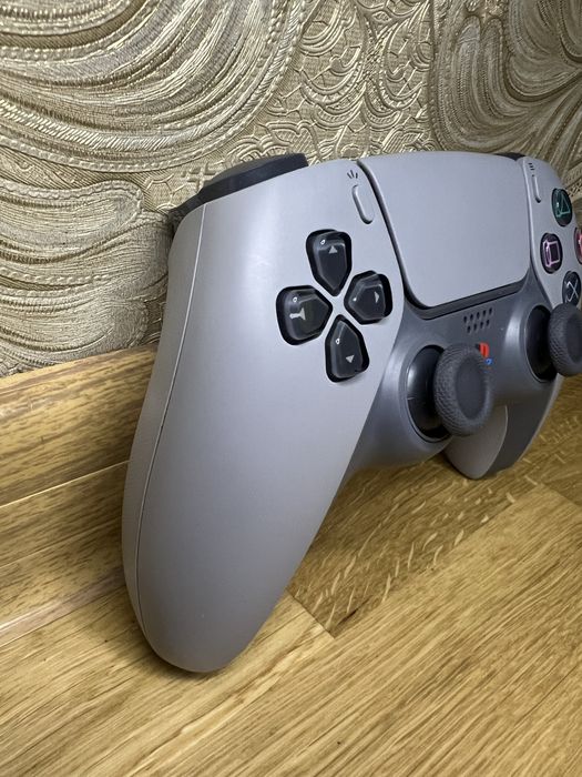 Джойстик (геймпад) Sony DualSense 30th Anniversary Limited Edition