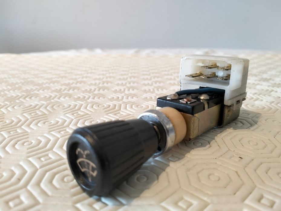 Interruptor/ Comutador Escovas Datsun 510