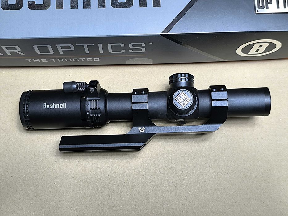 Luneta celownicza Bushnell 1-8x24 AR Optics