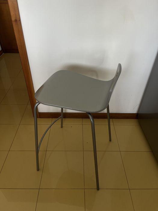 3 cadeiras de cozinha