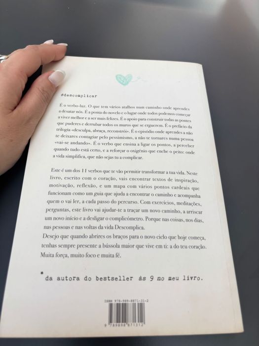 DESCOMPLICA  book by Sofia Castro Fernandes64285923769347121