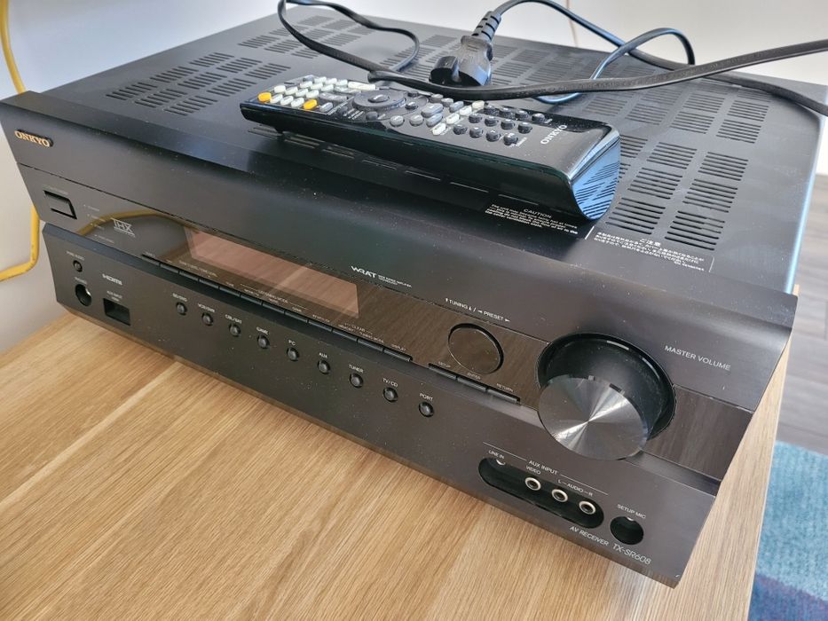 Amplituner Onkyo TX-SR 608
