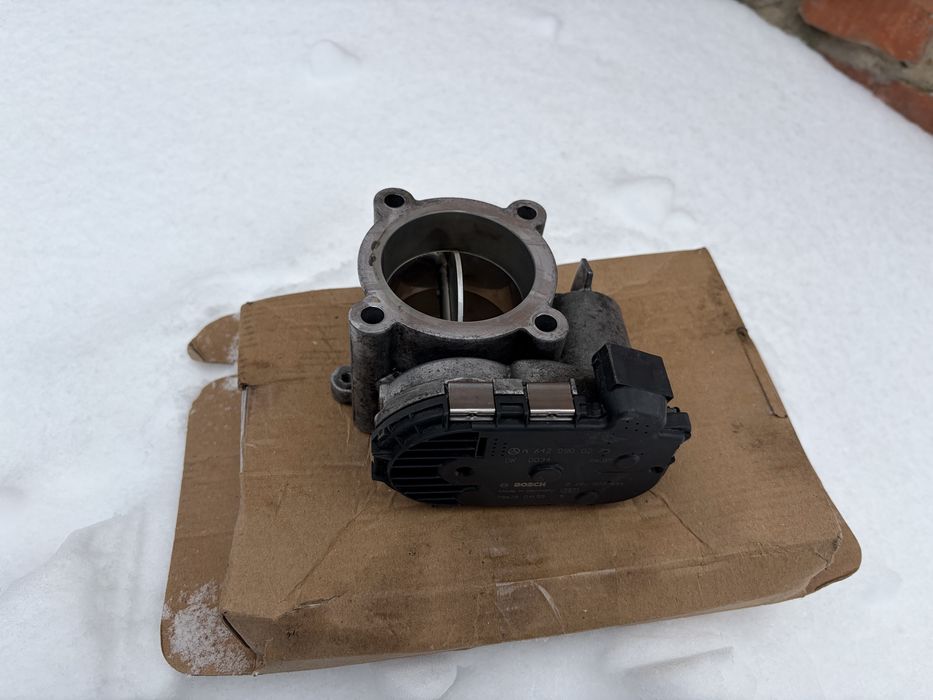 Дросельна заслонка Mercedes Om642 A 642 090 02 70