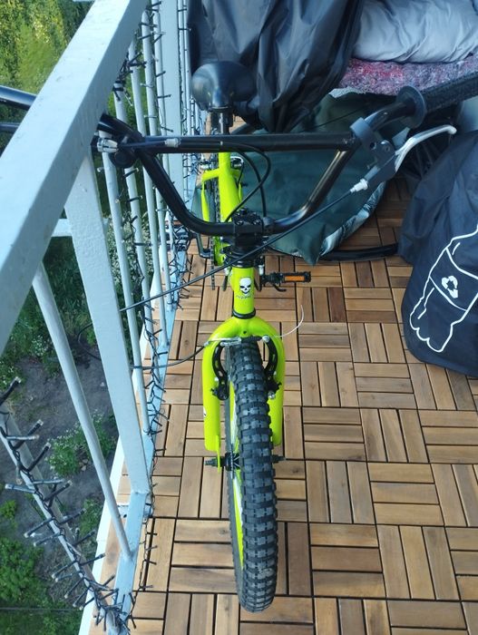 Rower BMX jaskrawo zielony pegi koła 20 cali