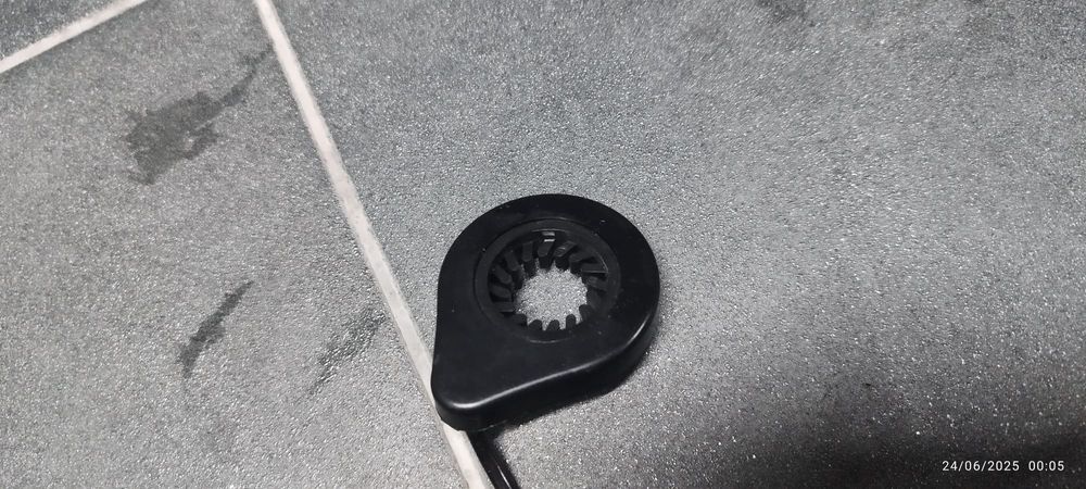 Sensor de velocidade de bicicleta eléctrica