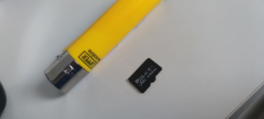 Karta micro SD 64 GB ani razu nie użyta
