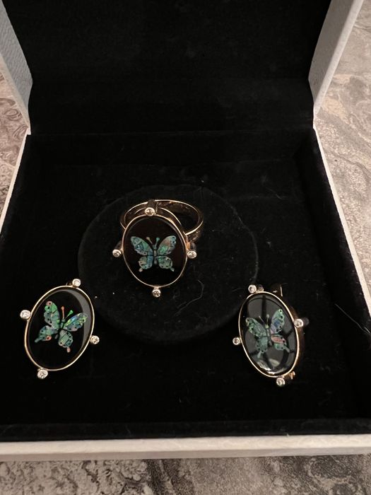 Серьги и кольцо ониксовая бабочка, бриллианты, золото 585•