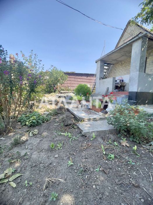 Капітальний будинок у Н. Дофінівці біля моря