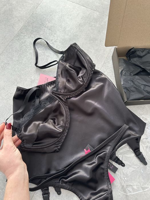 Комплект білизни з пяосом українського бренду Yesundress