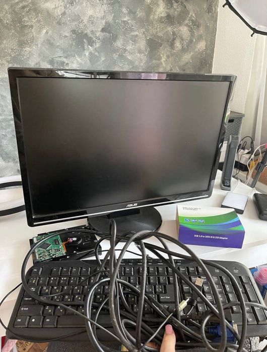 Комп’ютер + монітор ASUS + клавіатура