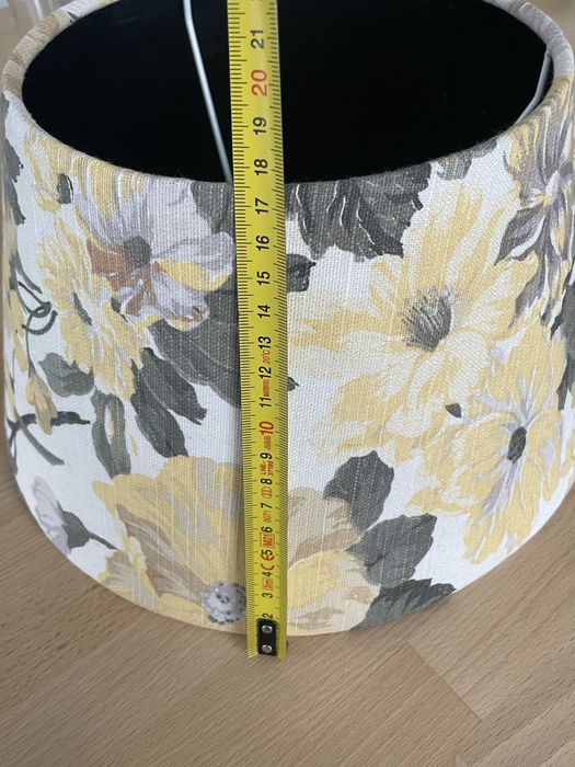 Абажур для лампи