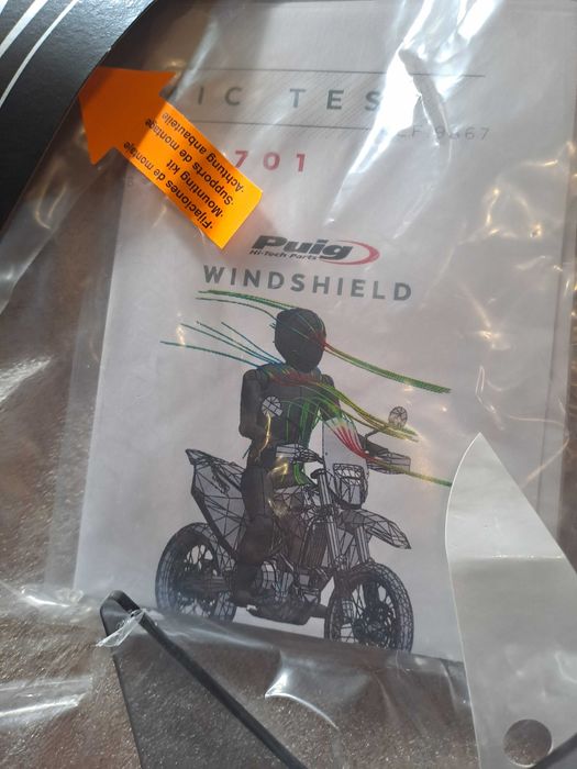 Вітрове скло вітровик Puig на Husqvarna 701 GasGas та інші