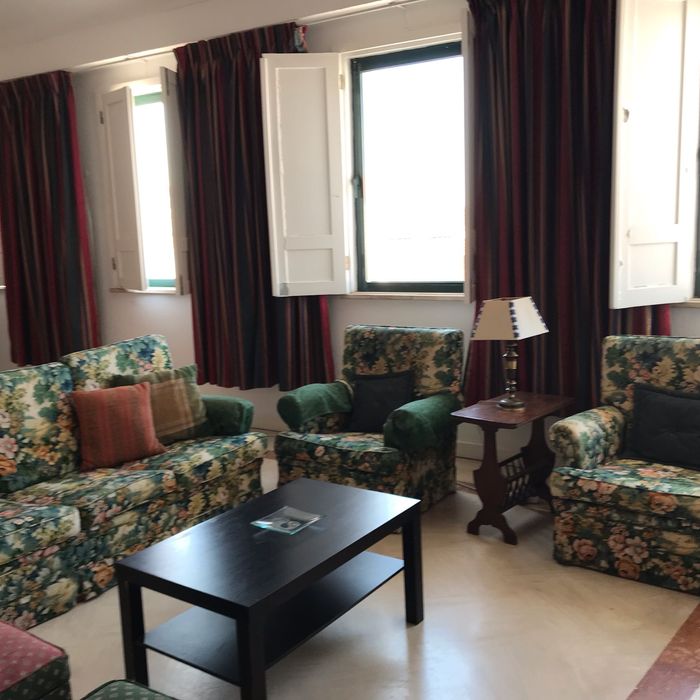 Quartos para universitários U ÉVORA