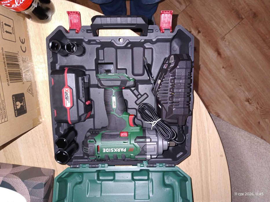 Klucz elektryczny z udarem