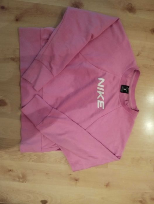 Różowa bluza Nike DRI-FIT