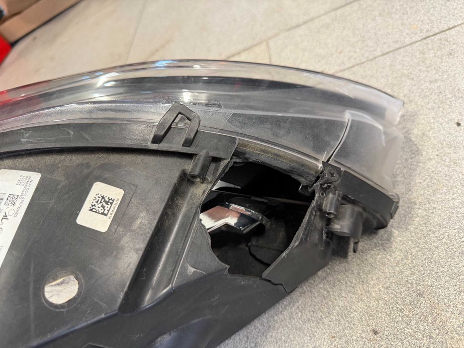 Fiat Ducato FULL LED lewa lampa 00468574860