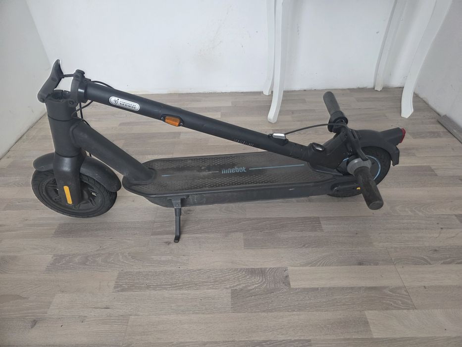 Hulajnoga elektryczna Segway Ninebot G30D II 350W 65km