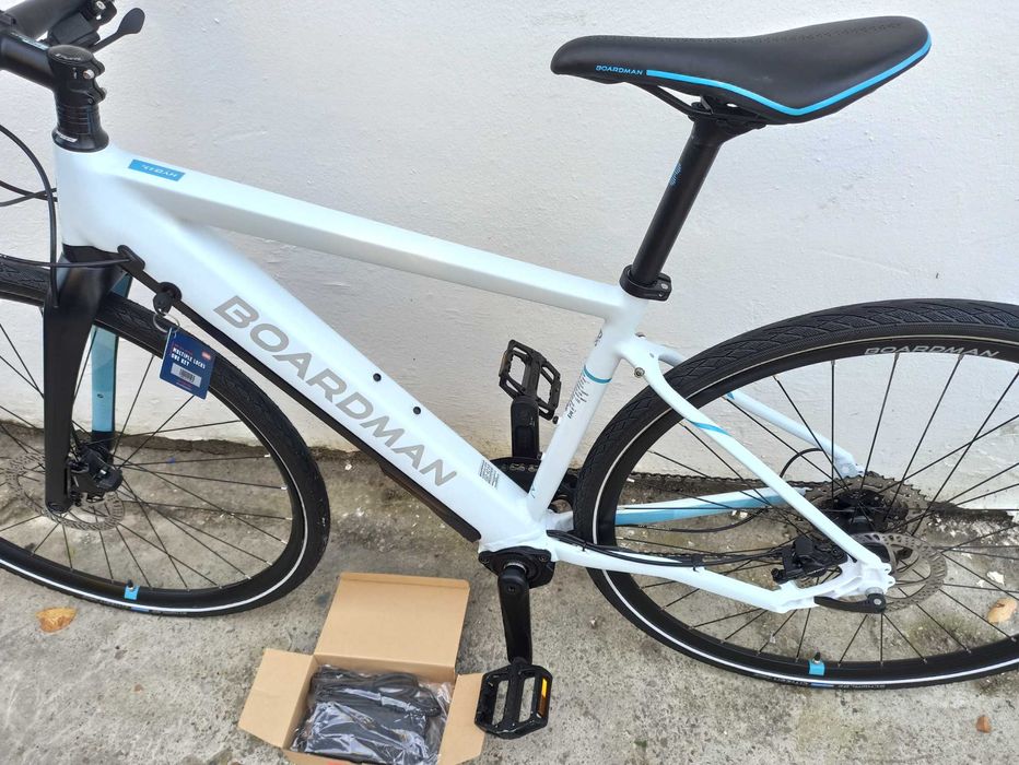 Rower elektryczny szosowy Boardman Hyb 8.9e widelec carbon na 160-175 cm