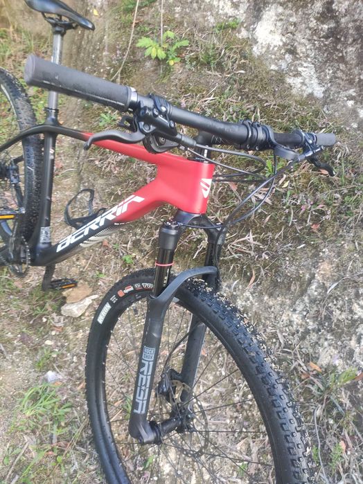 Berria Bravo em carbono