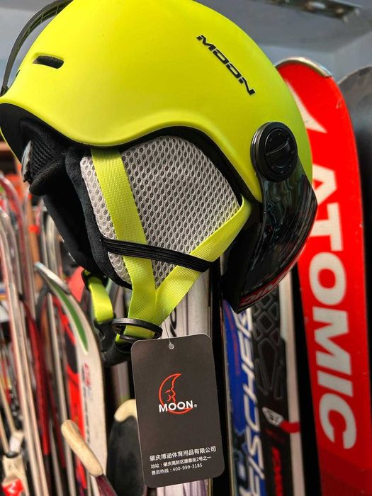 Piękny kask narciarski z przyłbicą- rozmiar L- 219 zł/ Sklep-Serwis