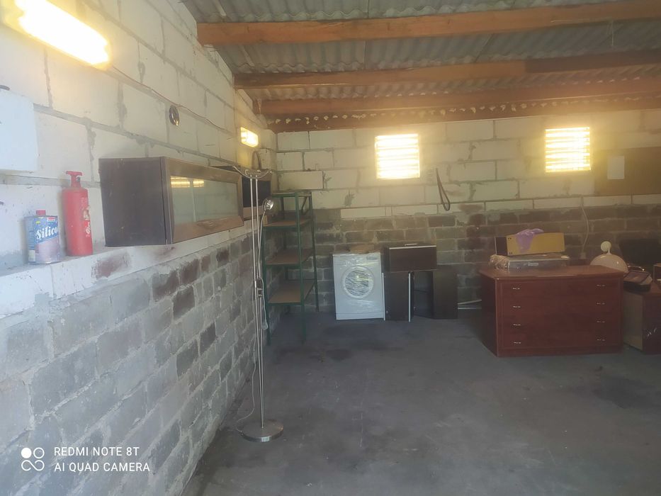 Wynajmę dwa garaże