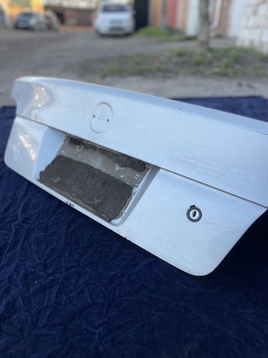 Кришка багажника, ляда, кляпа BMW E39 USA